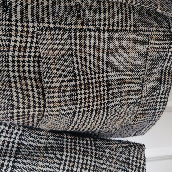 Great plaid pattern coat - Picture 3 of 6